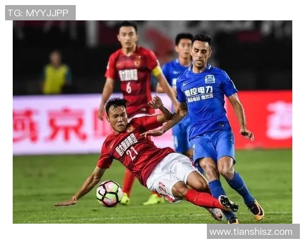 南京篮球队与重庆篮球队赛后复盘速度对决的精彩瞬间与战术分析 南京篮球队与重庆篮球队赛后复盘速度对决的精彩瞬间与战术分析