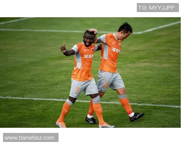 南京足球队实力引发热议球迷对球队表现的不同看法与争论