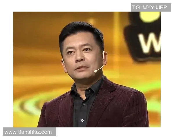 深圳篮球队的崛起之路:从默默无闻到邀请赛的闪耀明星 深圳篮球队的崛起之路:从默默无闻到邀请赛的闪耀明星